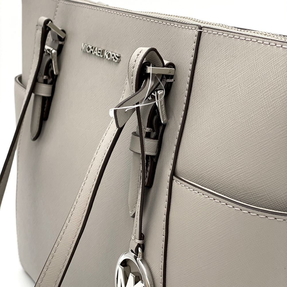 MICHAEL KORS CHARLOTTE LARGE TZ TOTE PEARL GREY - Picture 11 of 16
